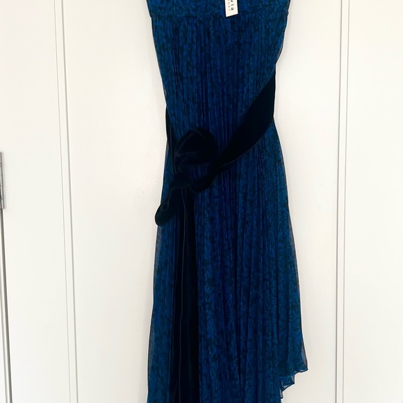 NWT Alice + Olivia lace midi dress pleated & asymmetrical size 8 - Picture 10 of 11